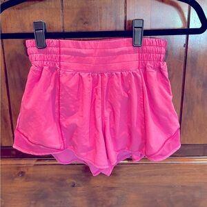 Lululemon HR 2.5 Hotty Hot shorts